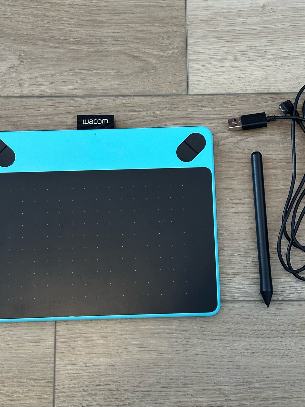 Wacom Portable Drawing Tablet with Stylus - Turquoise